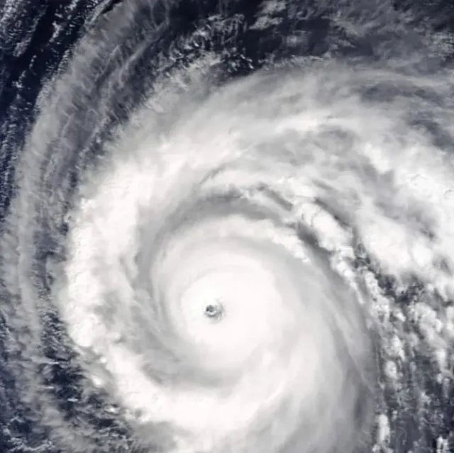 Guatemala atenta a los efectos indirectos del huracán Erin