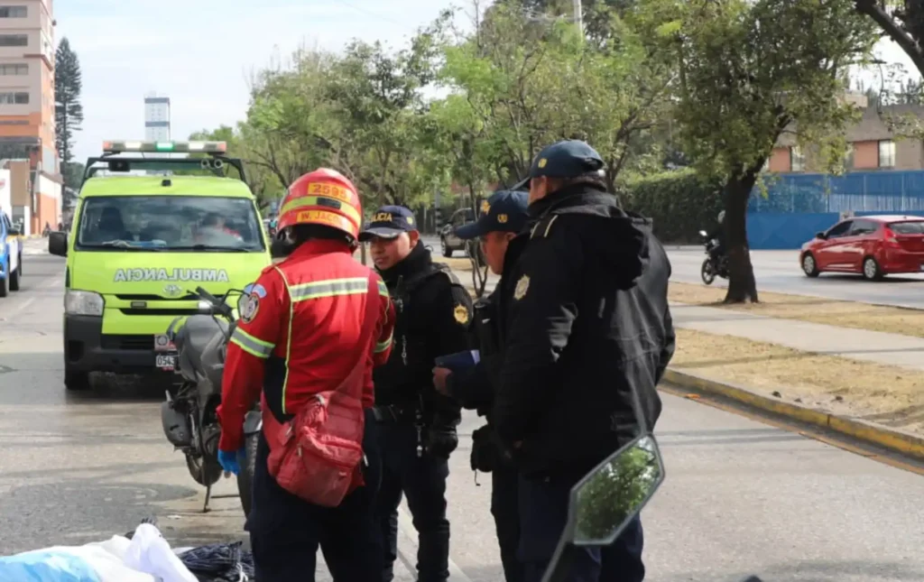 Motorista muere tras derrapar en la avenida Petapa