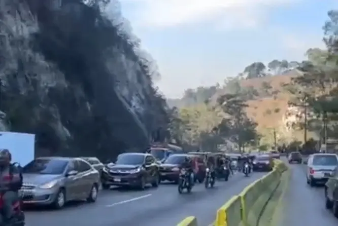 Ojo si vas a la capital: cierran un carril en la subida de Villalobos