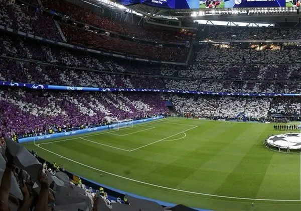 El Santiago Bernabéu se viste de gala para una noche de gigantes europeos