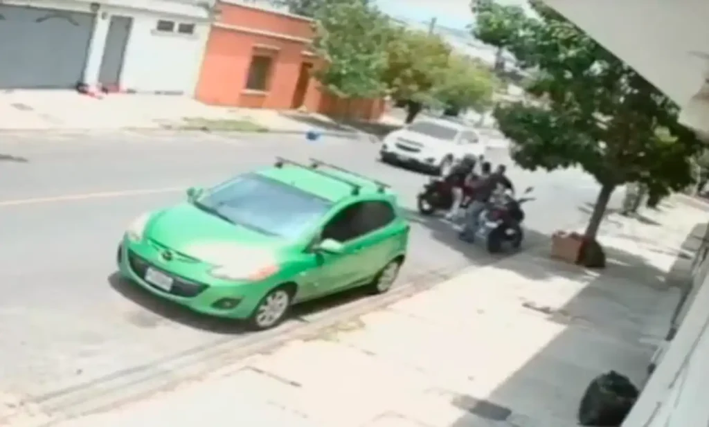 Motorista es sorprendido por asaltantes en plena zona 11