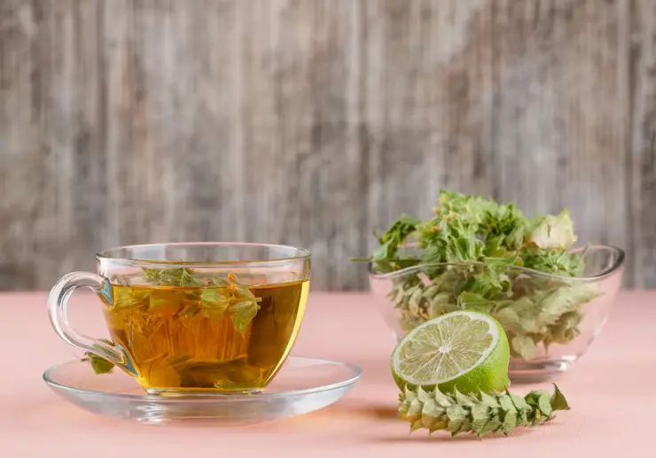 El té natural que puede ayudarte a dormir mejor y más rápido té natural. Foto: Freepik