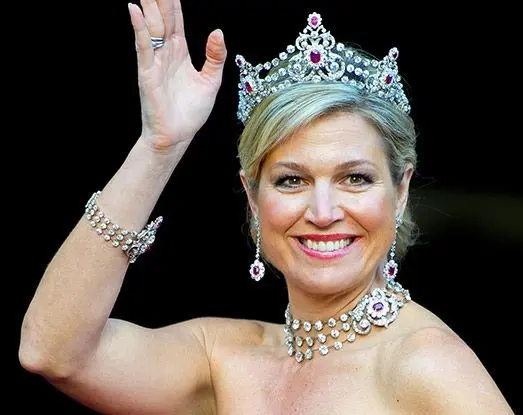 La Reina Máxima brilla con una joya histórica de la Casa de Orange