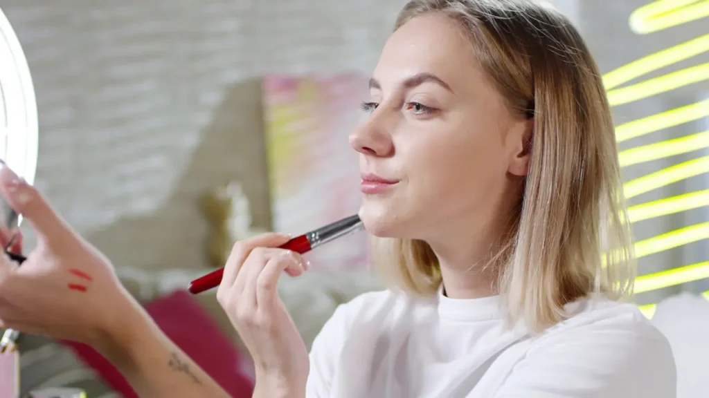 Cómo hacer que el maquillaje dure todo el día Maquillaje. Foto: Pixabay