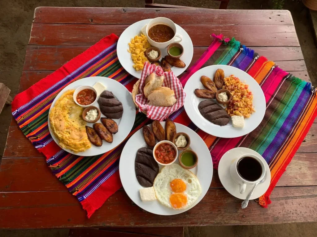 Desayuno chapín. Foto: Restaurante Sabores de mi Pueblo Cultural