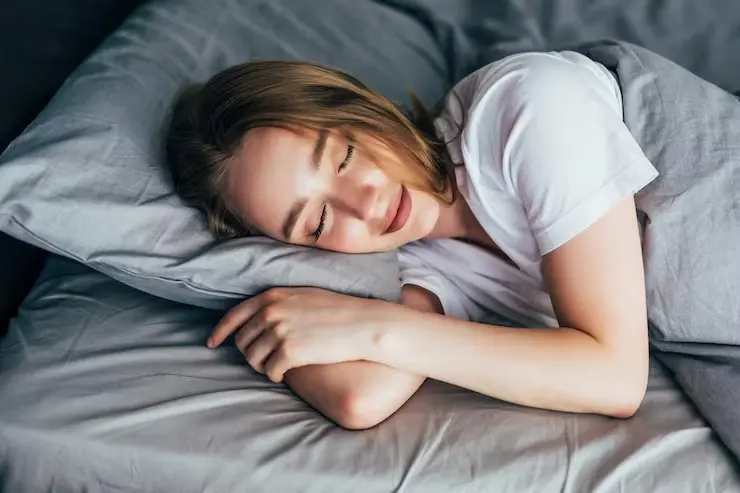 ¿Cuánto necesita dormir un atleta para rendir al máximo? Esto recomienda la ciencia Dormir bien, Foto: Freepik