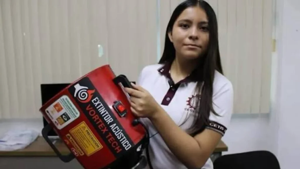 ¡Apaga el fuego con sonido! La mexicana de 16 años que inventó un extintor acústico