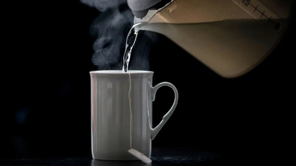 Tomar bebidas muy calientes podrían aumentar el riesgo de cáncer de Esófago