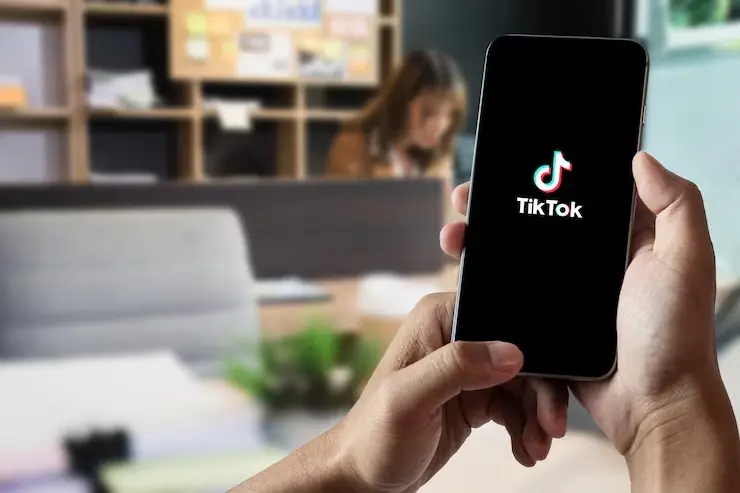 ¿Por qué TikTok parece saber exactamente lo que quieres ver? TikTok. Foto: Freepik
