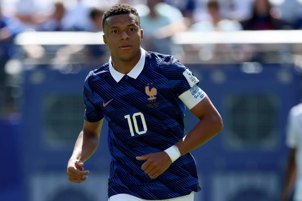 “Yo voto por mí”: Las frases sin filtro de Kylian Mbappé por el Balón de Oro
