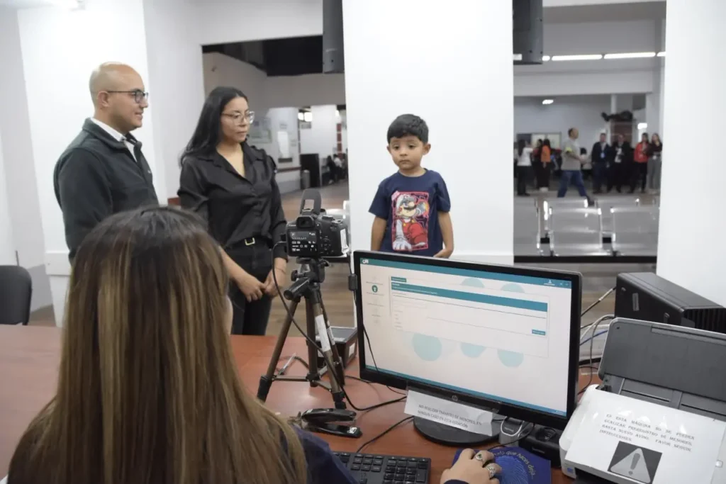 ¿Cómo tramitar el DPI para niños y adolescentes en Guatemala? Estos son los pasos ¿Cómo tramitar el DPI para niños y adolescentes en Guatemala? Estos son los pasos. Cortesía: RENAP