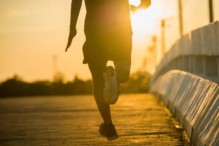 Guía para prepararte para tu primera carrera de 5K Guía para prepararte para tu primera carrera de 5K. Foto: Magnific